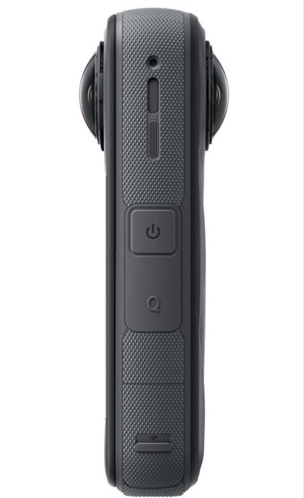 Экшн-камера Insta360 X5 Essentials Bundle