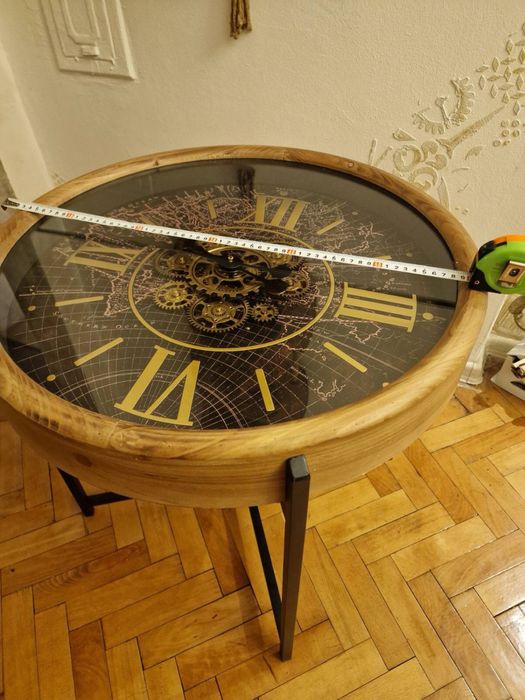 Уникална масичка с часовник – обков от естествен кестенов масив