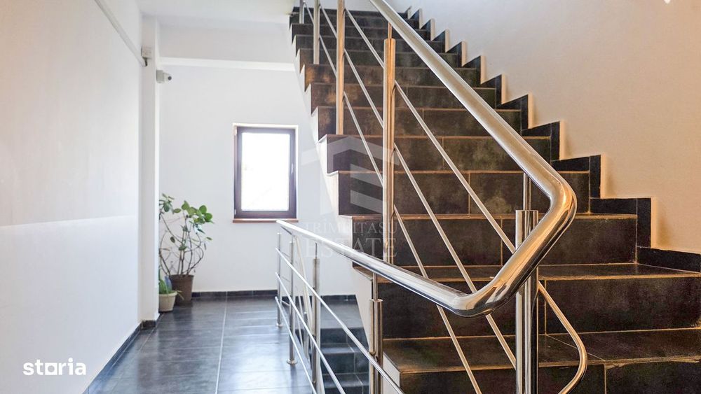 Garsonieră modernă 30 mp, Str. Cooperativei, cu balcon și parcare