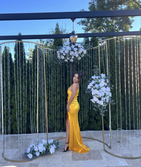 Baloane  pentru majorat/botez/nunta si  flori  Pitesti!