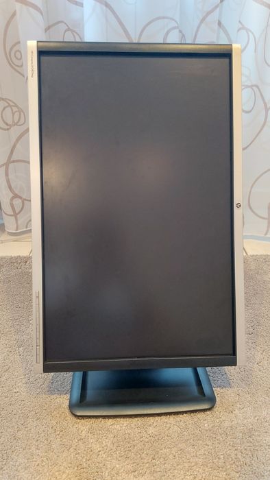 Монитор HP Compaq LA2405wg