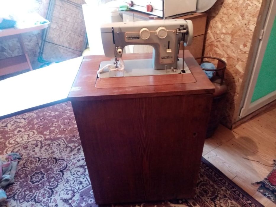 Продам швейные машинки разных видов