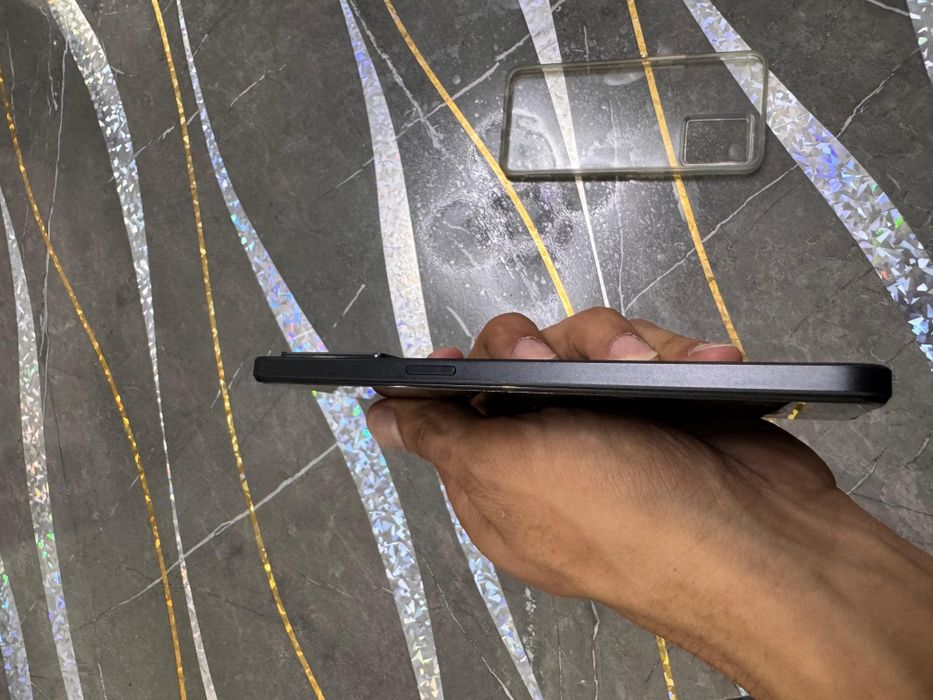 Продам телефон oppo reno7