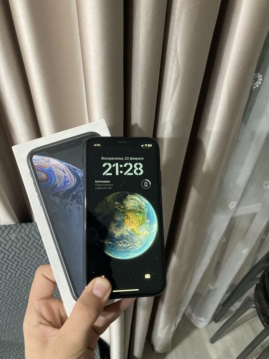 Продам Айфон Хр 64 gb