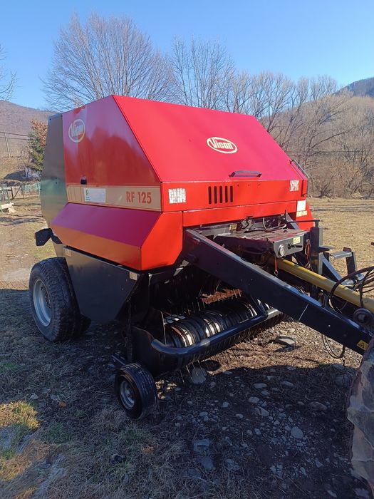 Vând presa balotiera vicon rf 125 plasă Deutz-fahr