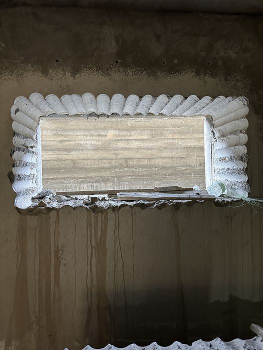 Beton teshish xizmati, Almazni bur gisht biton devolarga teshish