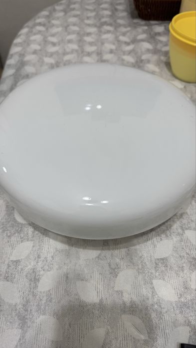 Плафон в отличном состоянии