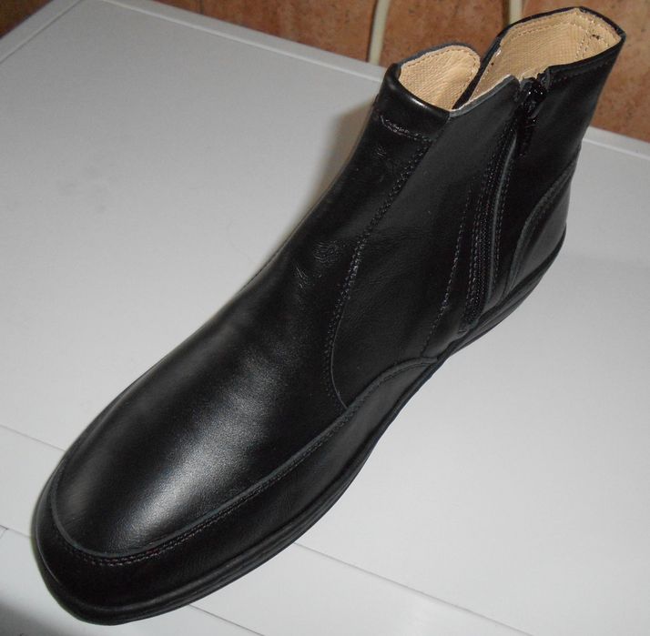 Ghete medicale de damă, din piele naturala, marimea 42, Italia, noi