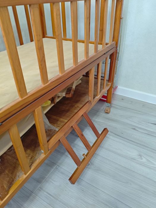 Детскую кроватку