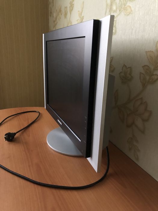 Телевизор “Самсунг”