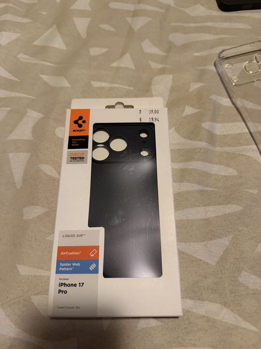 Кейс за iphone 17 pro