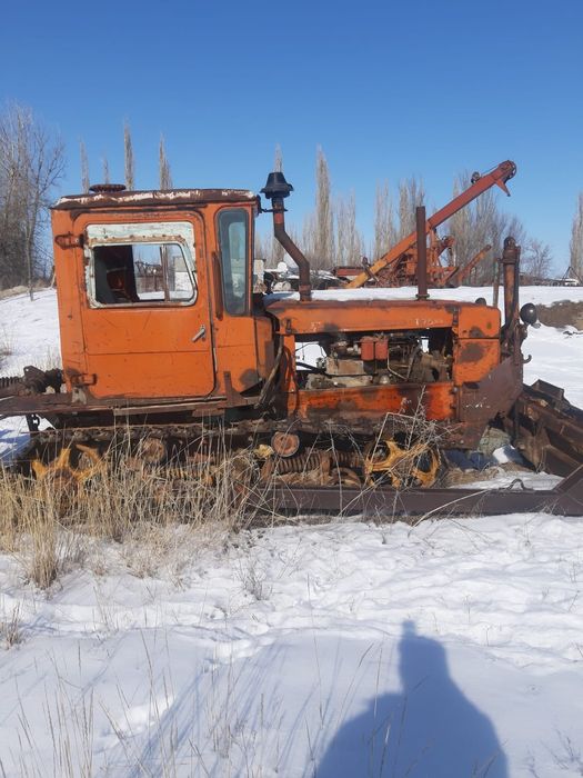 Продам бульдозер