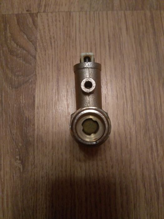 Diferite piese pentru boiler Ariston Velis 50 L