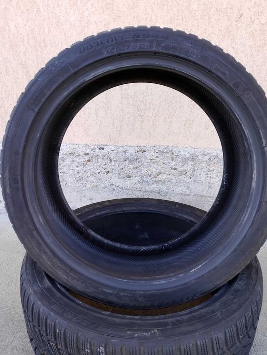 225/40/R18 iarna Toyo