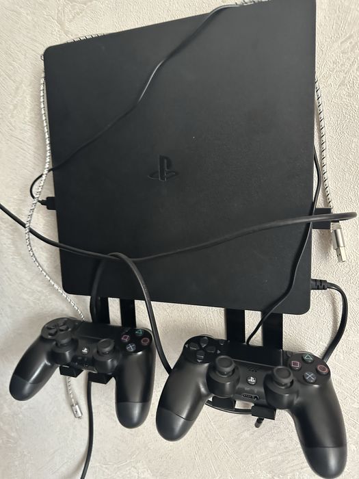 Сони плейстейшен 4 слим