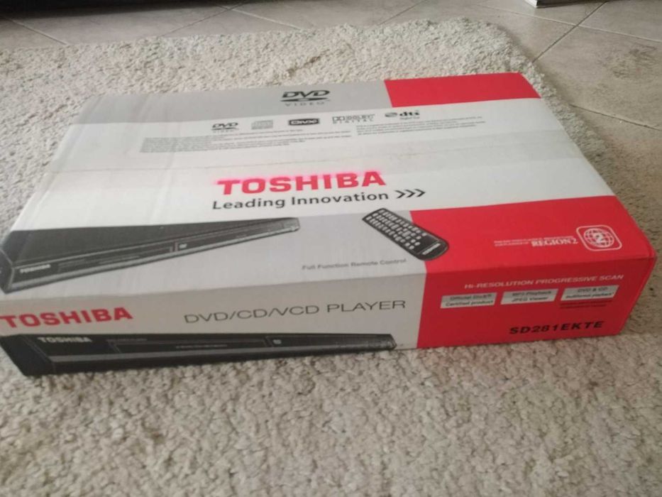 ЧИСТО НОВ (неотварян) DVD / CD плейър Toshiba SD-281EKTE в кутия
