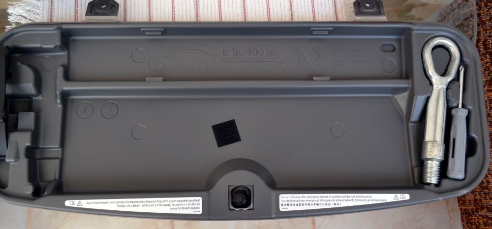 Trusă scule BMW F10, cover pt. tweeter-e uși față pt. BMW F10