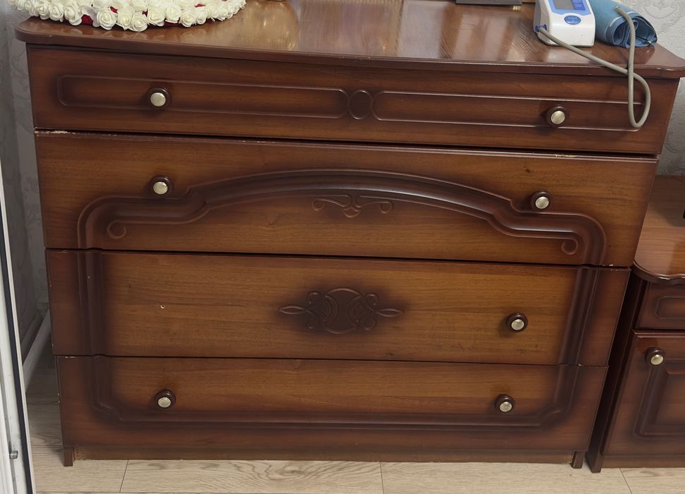 Спальный гарнитур б/у, можно отдельно