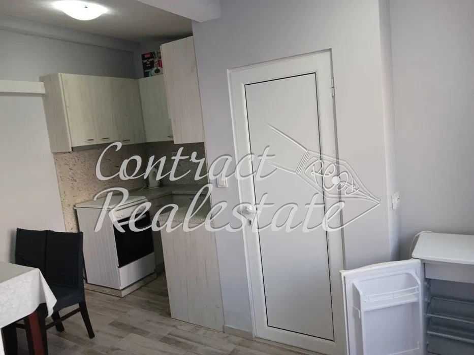 Дава се под наем Двустаен апартамент в Варна, Колхозен пазар - 40 кв.м за 295.8 € - Снимка #1