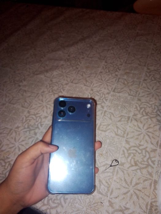 Аифон 17  про мах