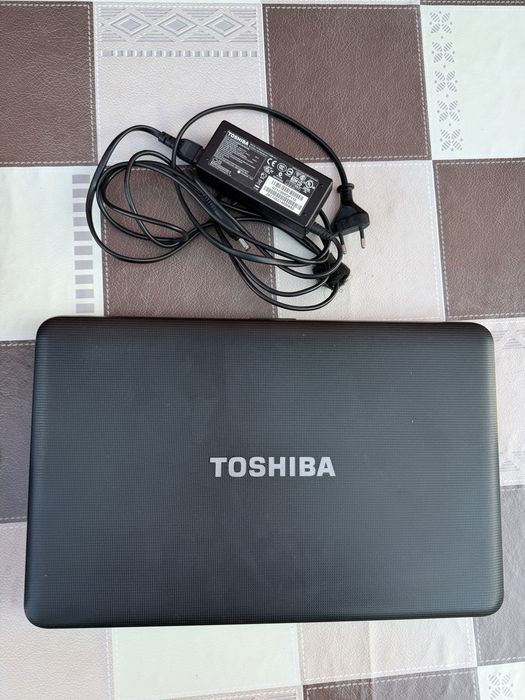 Vand Laptop Toshiba Satellite C850 SSD