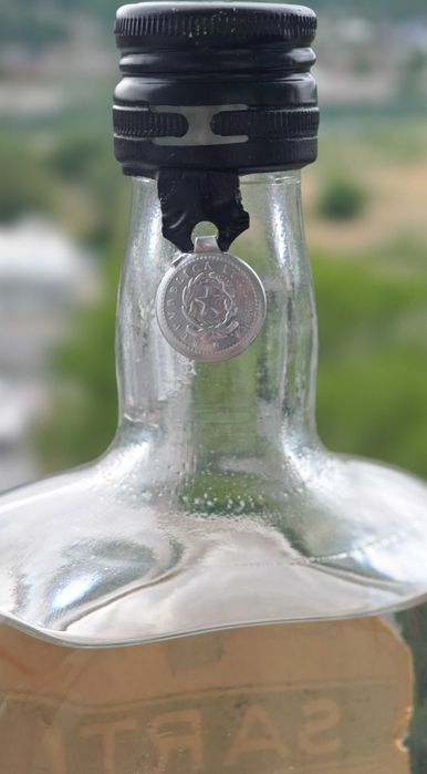 Sticla de Sarti Dry Gin din 1950