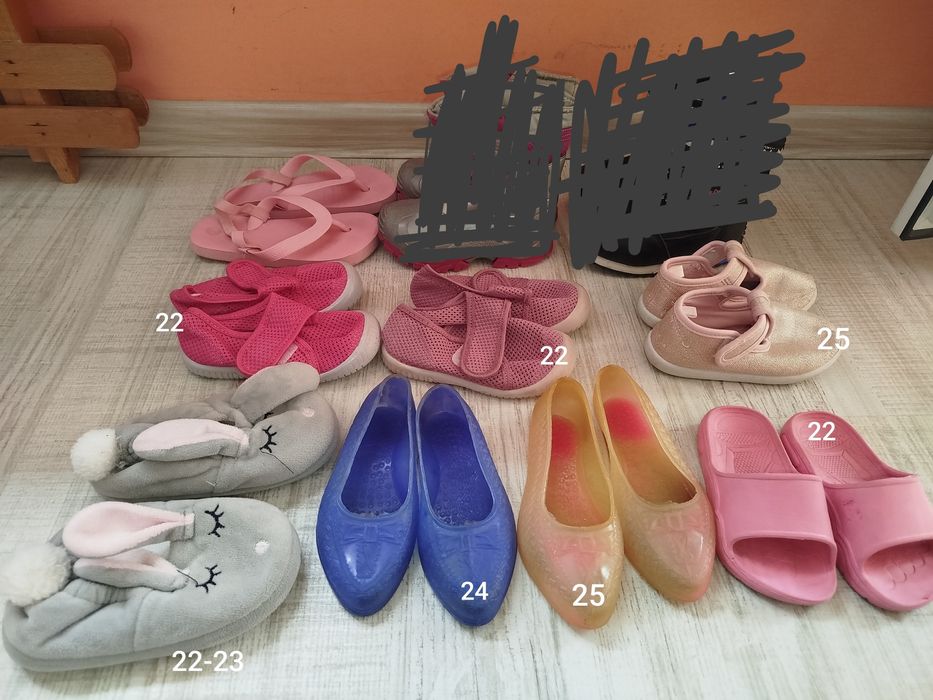 Обувки за момиче 22-24-25 номер