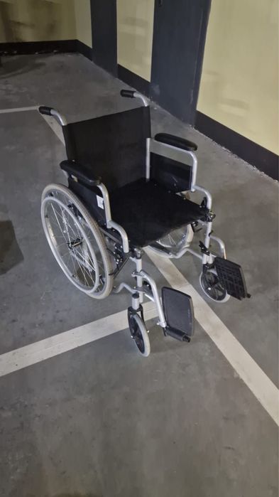 Инвалидная коляска