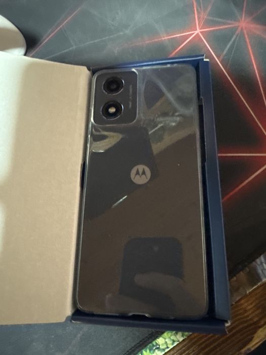 Motorola g04 чисто нов с гаранция