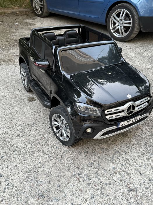 Mercedes X-Class двуместен