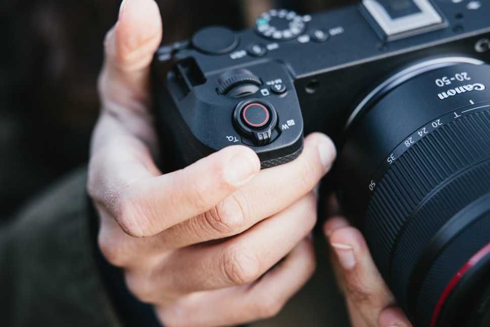 Canon EOS R6V body
