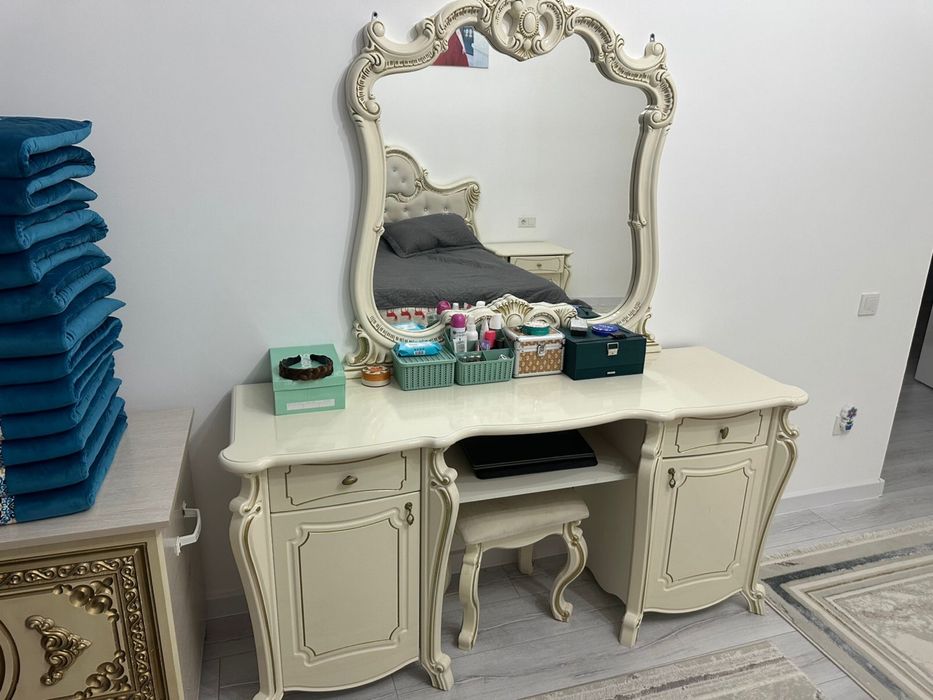 продам спальную мебель