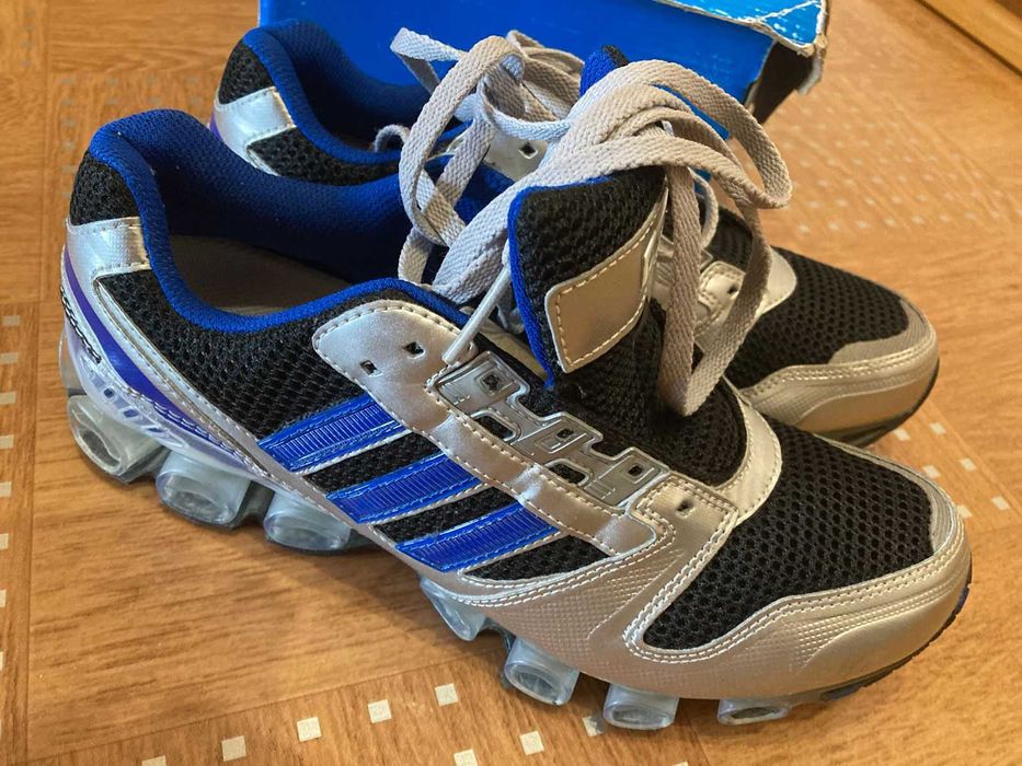 Кроссовки на мальчика