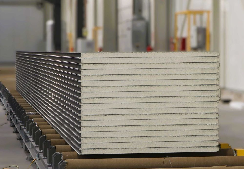 PRET PROMOTIONAL – Panouri sandwich de perete, 40 mm, 69,95 lei/mp