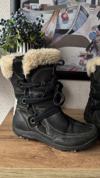Дамски топли апрески Merrell номер 37.5