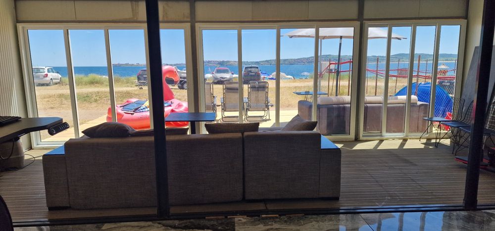 Къща-бунгало на метри от морето къмпинг Градина