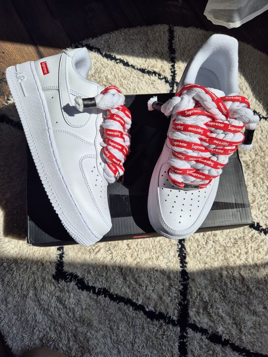 Nike Air Force 1 Low x Supreme White -  Rope Laces - Mărimea 40
​Descriere