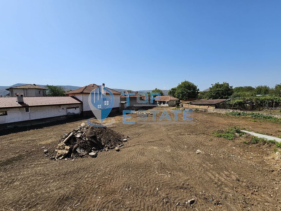 Продава се Къща в с. Първомайци, Област Велико Търново - 260 кв.м за 252 €/кв.м - Снимка #5