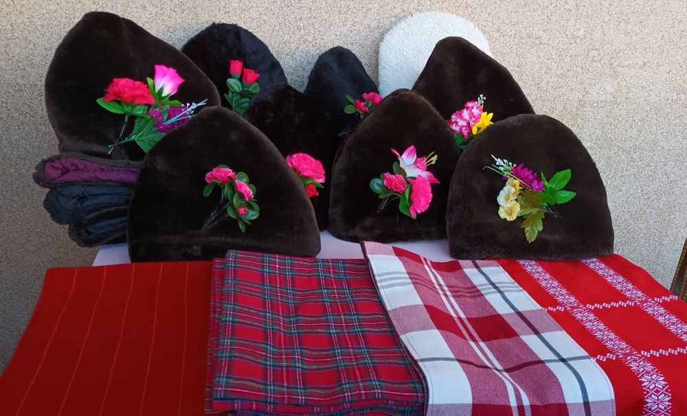 Аксесоари за бебешка и  детска национална носия.