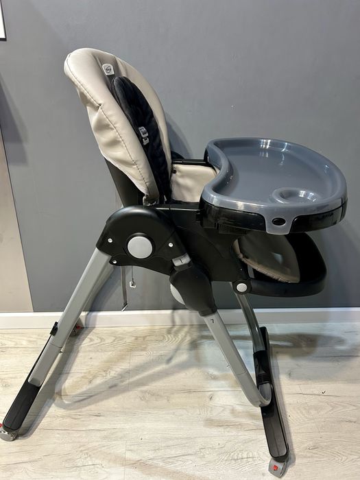 Продам стульчик для кормления