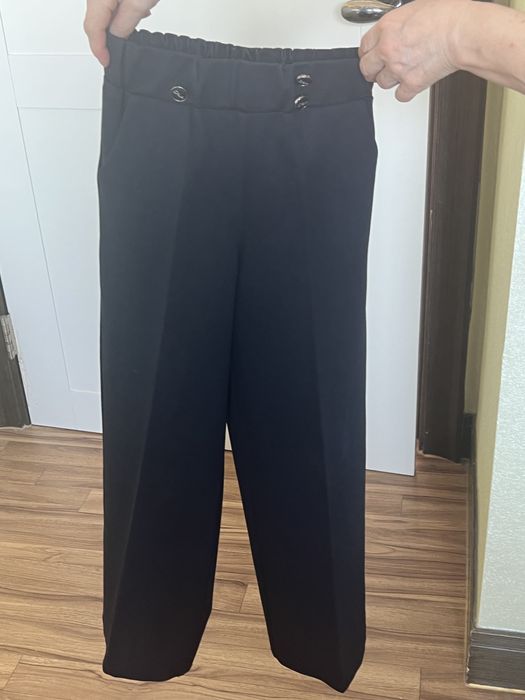 Продам брюки школьные для девочки, рост 140-146