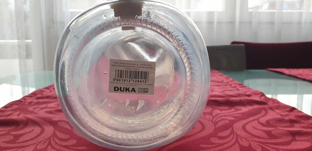 Универсален диспенсер