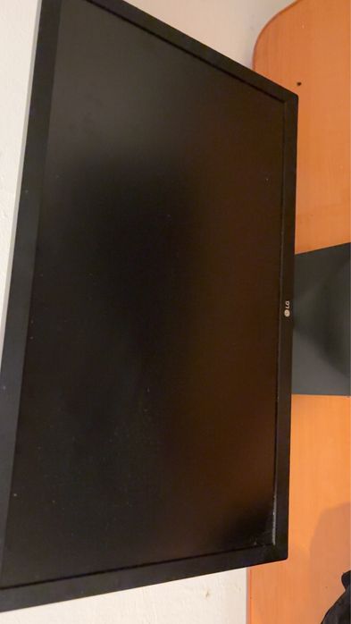 Vand monitor LG 75 hz