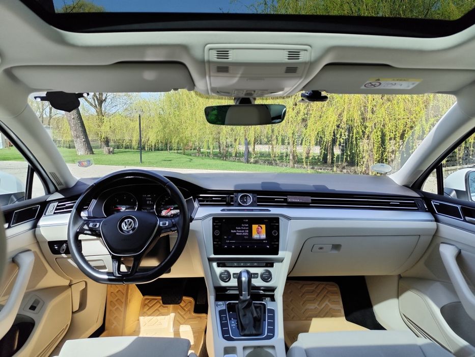 VOLKSWAGEN PASSAT B8 Limousine DSG Panoramic 
EURO 6