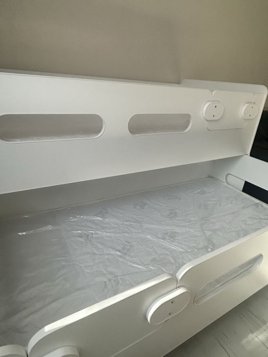 Детская современная кровать