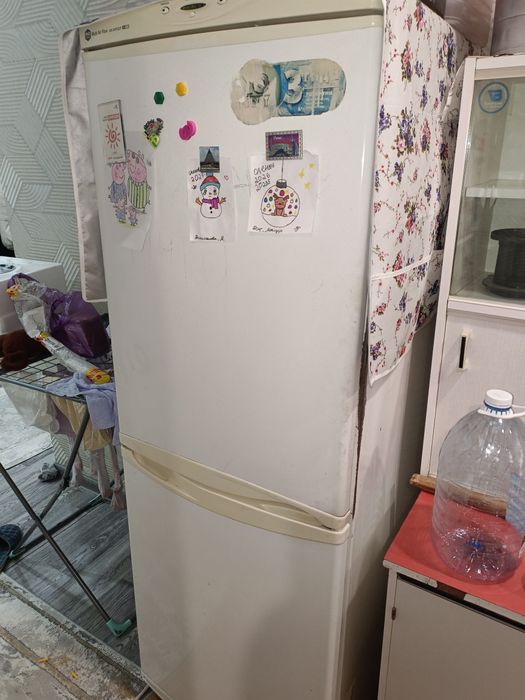Продам холодильник