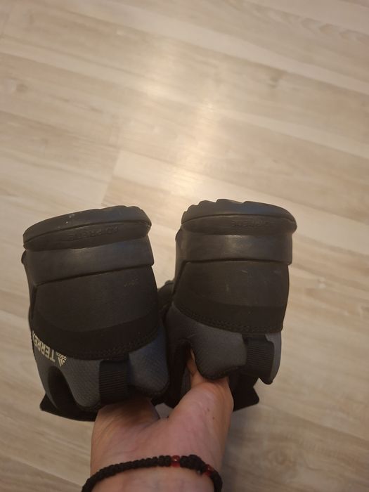 Спортни обувки Adidas TERREX traxion номер  37.5