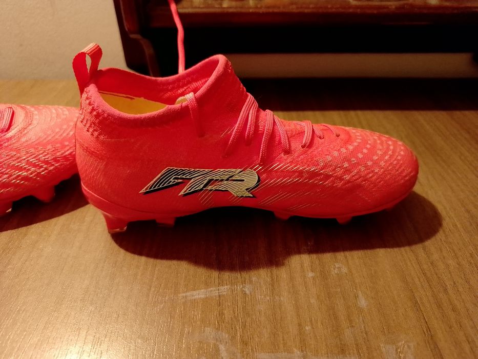 Ghete de fotbal pentru copii
