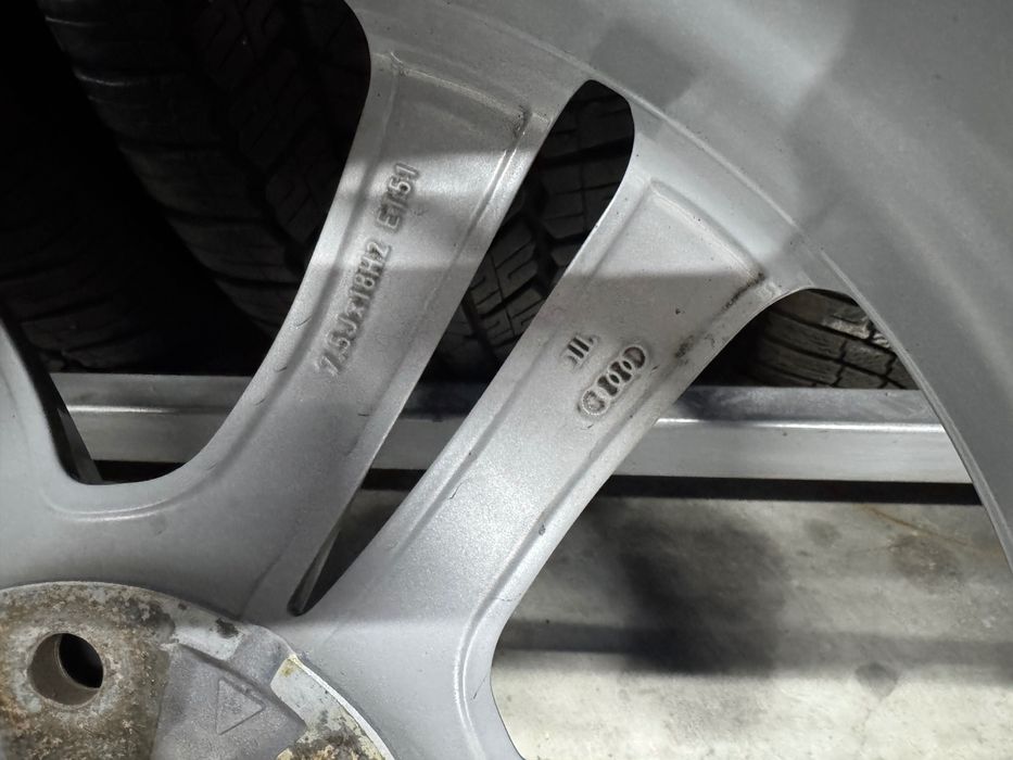 Гуми + Джанти за AUDI A3 S LINE 225/40 R18