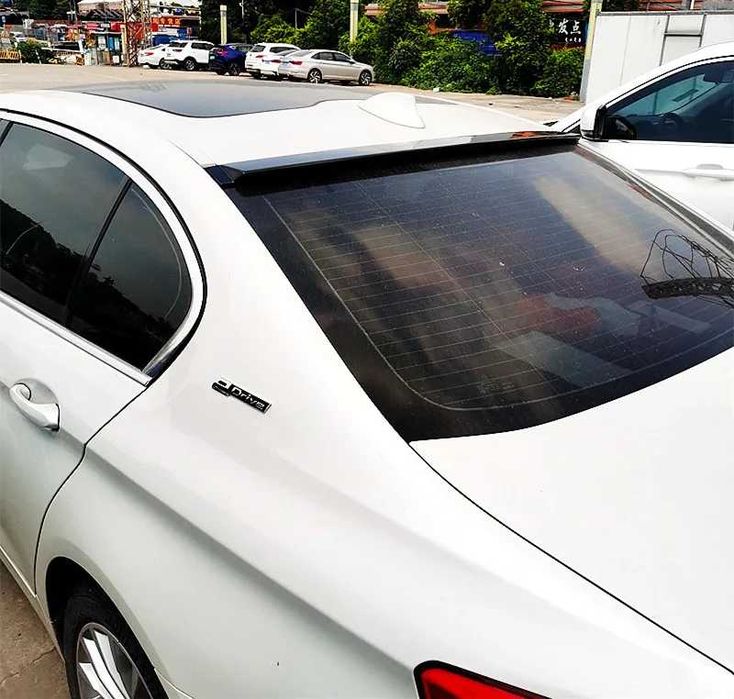 Eleron Luneta Lip Spoiler Geam BMW Seria 5 G30, Negru Lucios, ABS